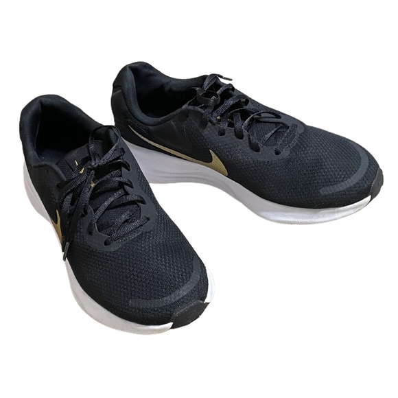 Nike Revolution 7 Athletic Running Shoes Black & Gold Men Size 11 Pre-owned - Picture 3 of 9